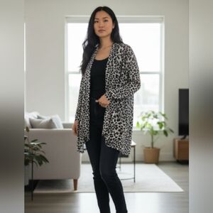 Heartsoul Plus Gray White Leopard Open Front Lightweight Cardigan Sweater 1X
